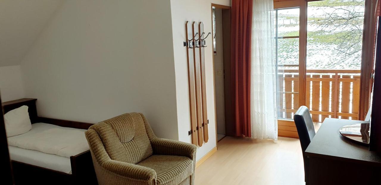 Hotel Hubertushof à Trattenbach  Extérieur photo