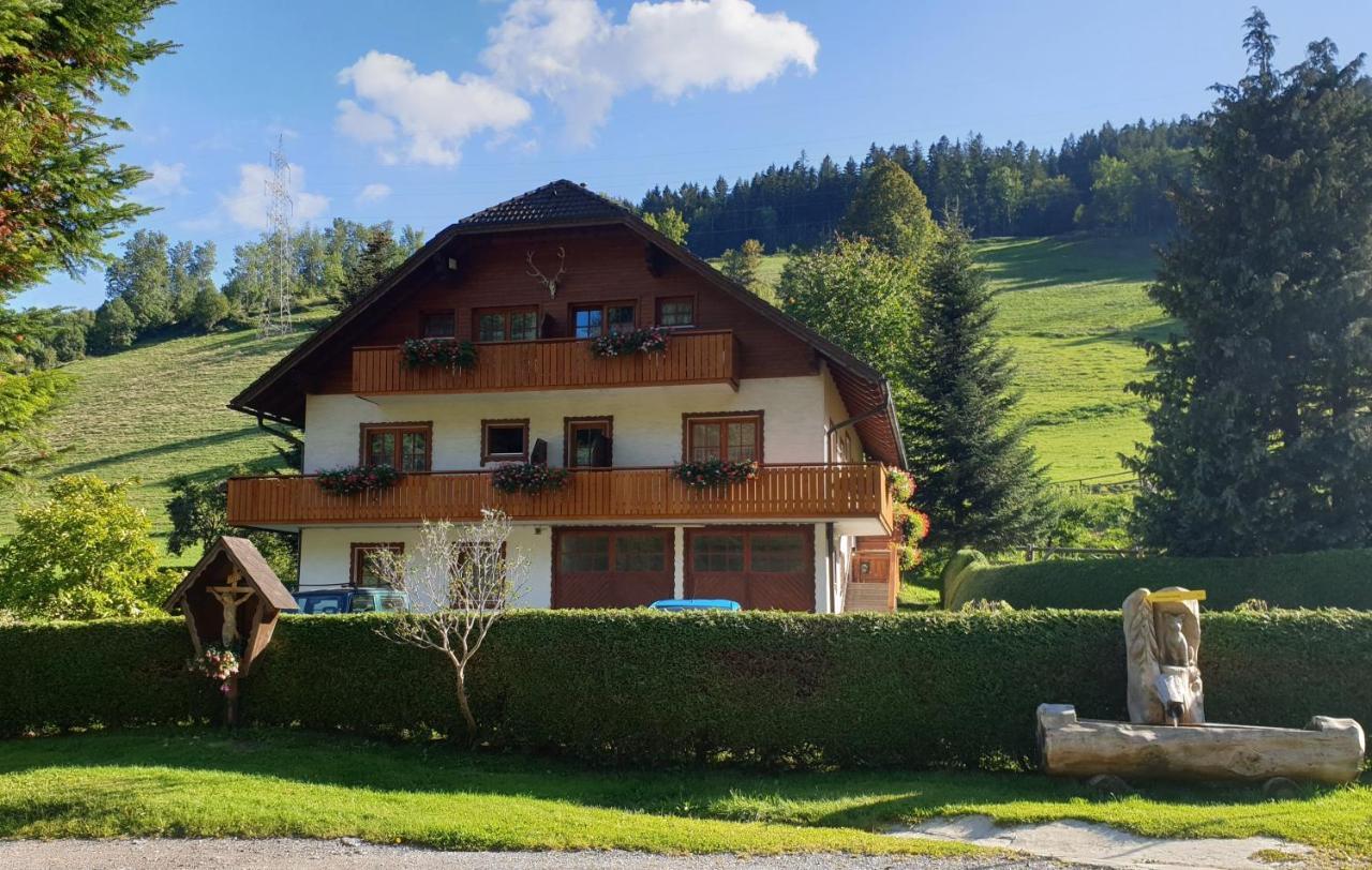 Hotel Hubertushof à Trattenbach  Extérieur photo