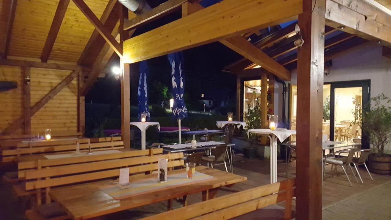 Hotel Hubertushof à Trattenbach  Extérieur photo