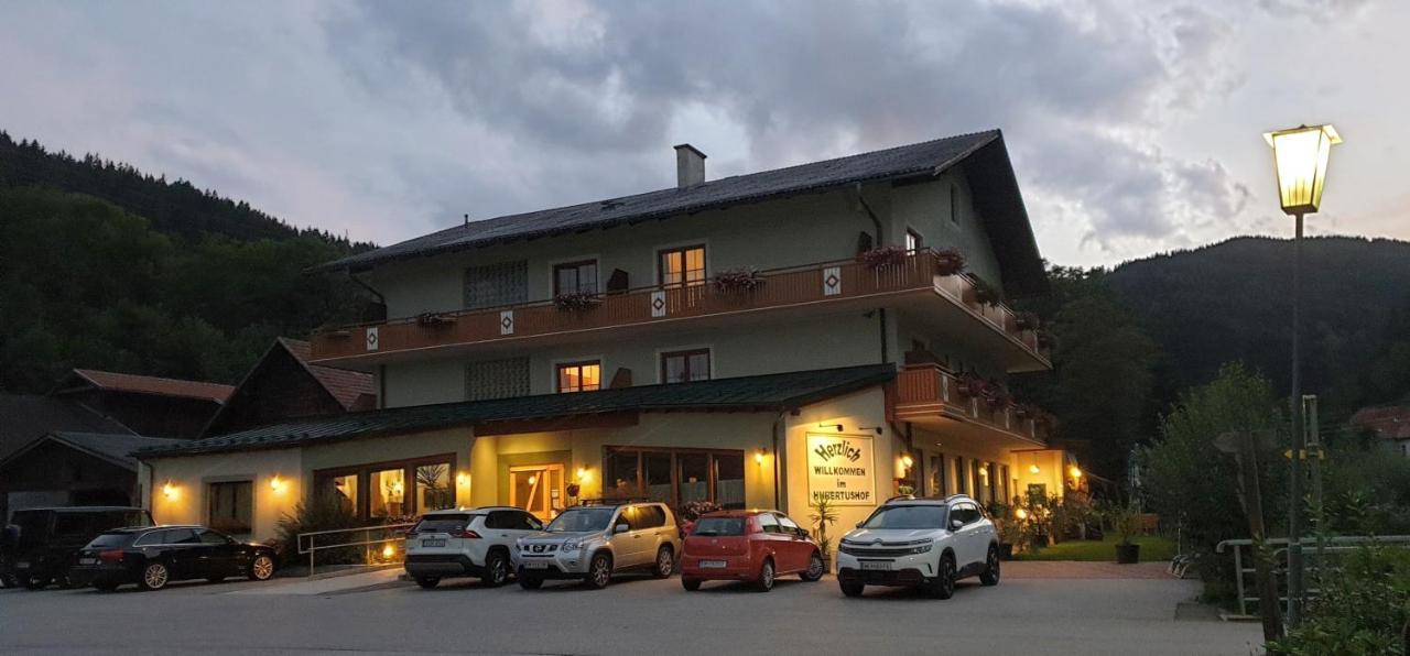 Hotel Hubertushof à Trattenbach  Extérieur photo