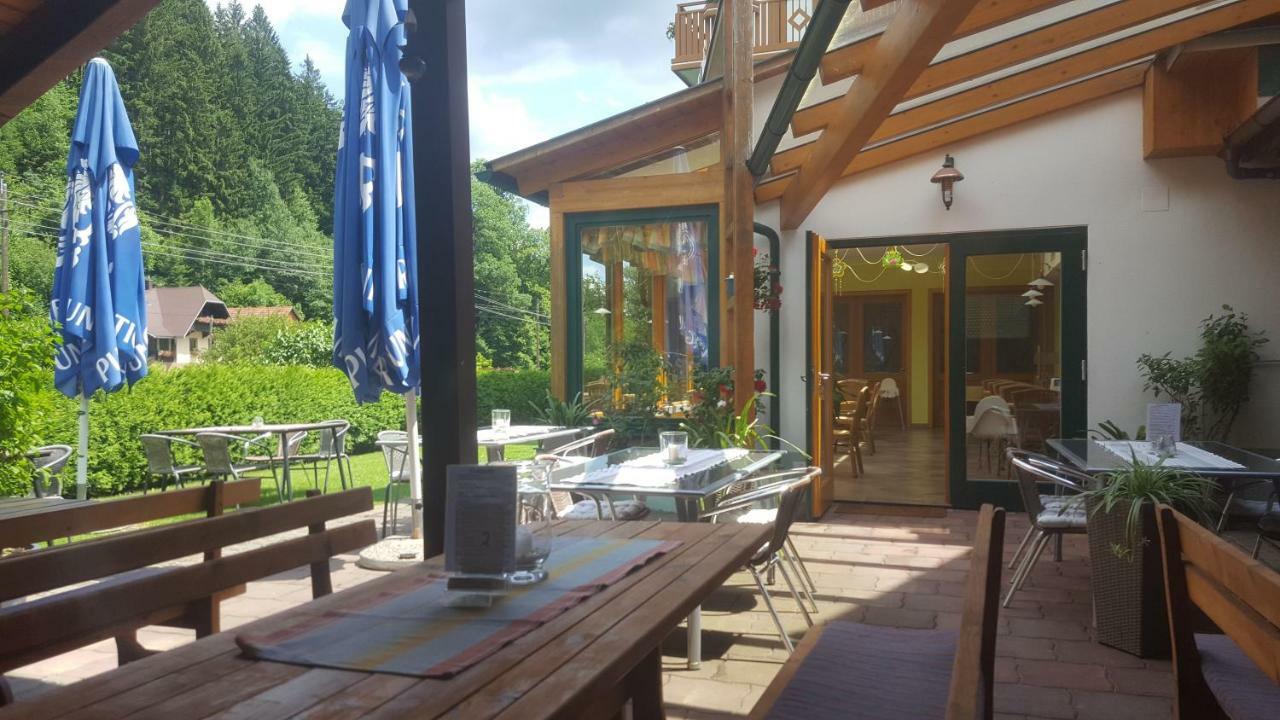 Hotel Hubertushof à Trattenbach  Extérieur photo